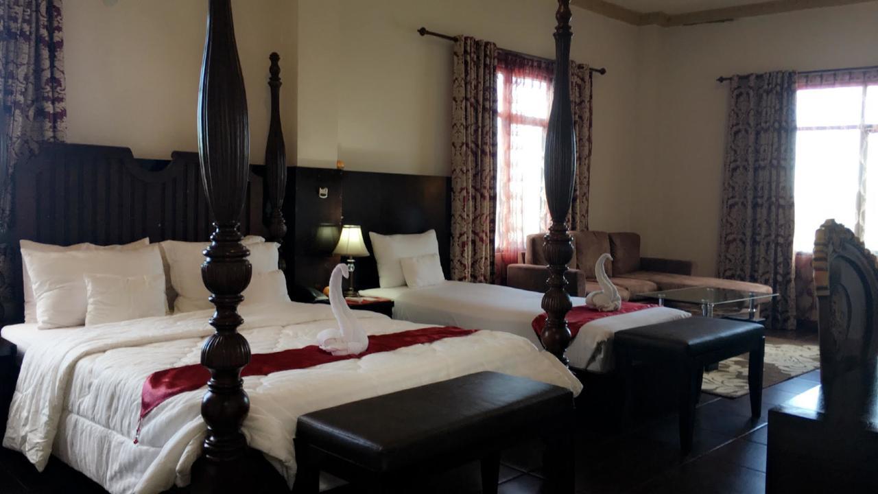 Syafira Hotel Langgur Екстер'єр фото
