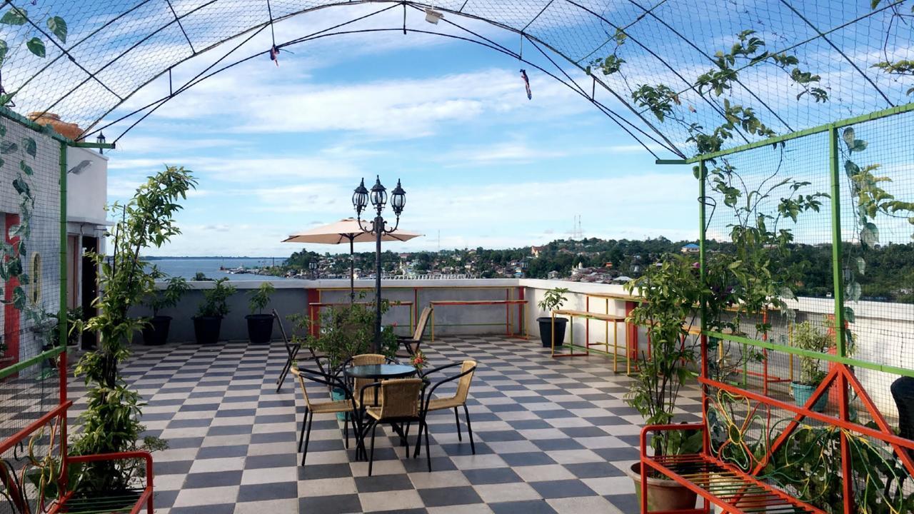 Syafira Hotel Langgur Екстер'єр фото
