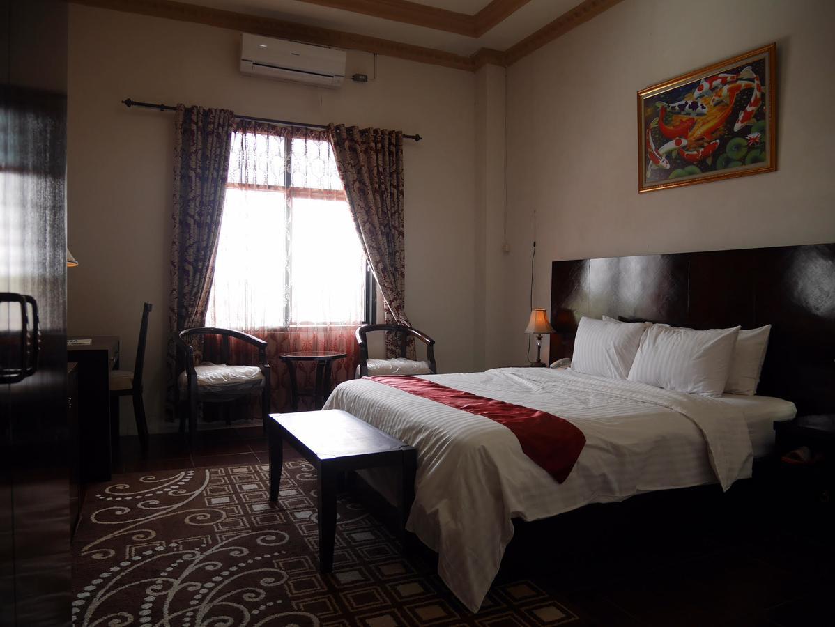 Syafira Hotel Langgur Екстер'єр фото