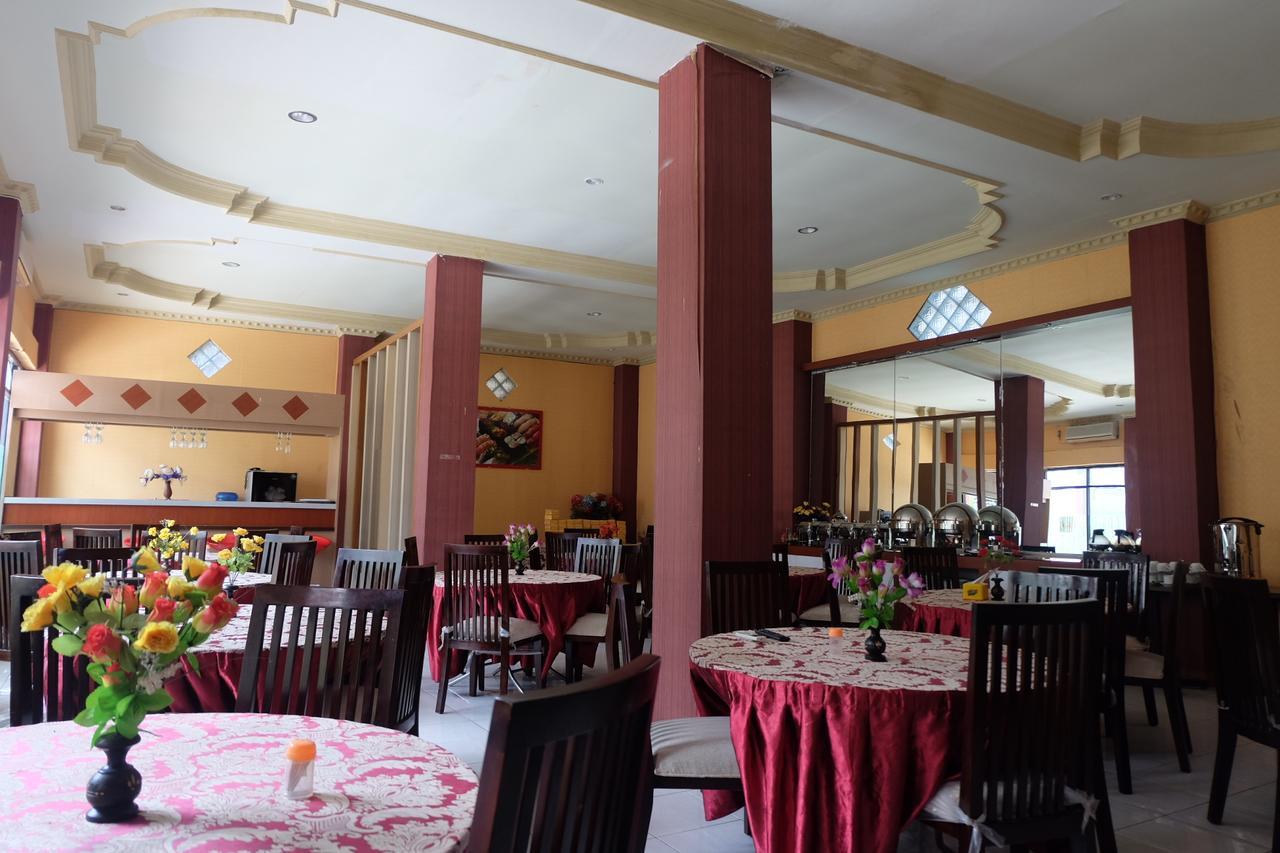 Syafira Hotel Langgur Екстер'єр фото